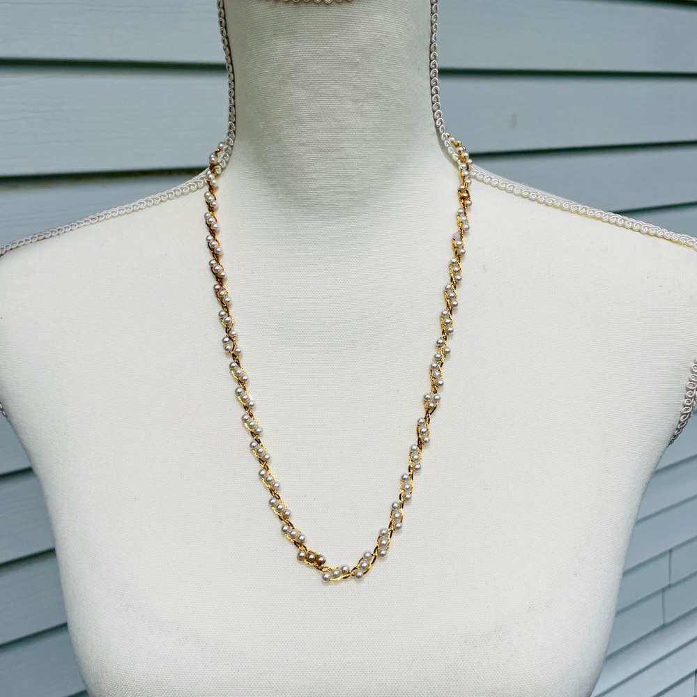 Napier Vintage Faux‎ Pearl Necklace Twisted Chain Classic Elegant Gold Tone 18in